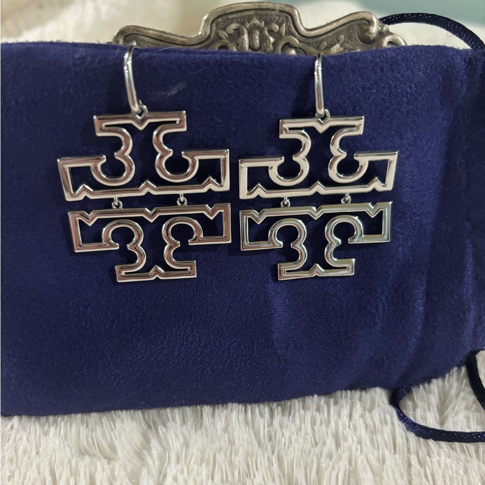 Tory Burch Britten Silver Earrings